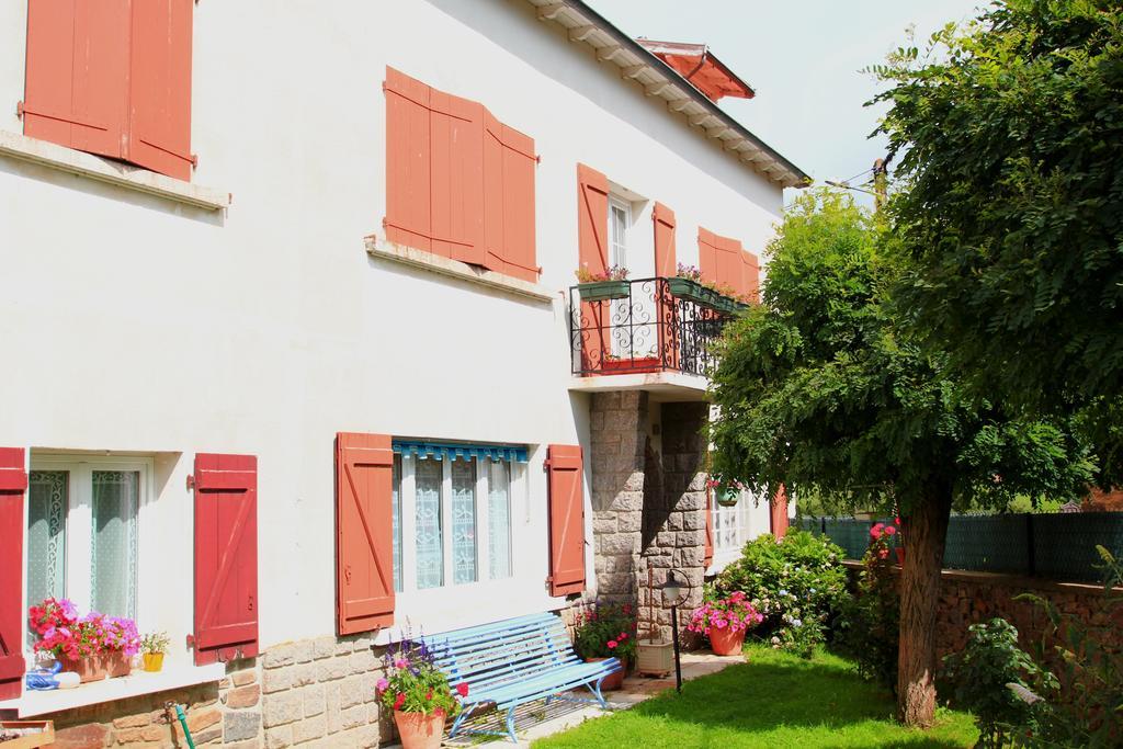 La Maison Des Chats Saint-Mary-le-Plain Ngoại thất bức ảnh